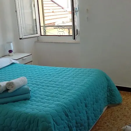 Ensemble Di Vayadu 3* Alassio