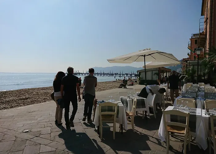 Πανσιόν Ensemble Di Vayadu 3*