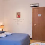 Pensjonat Ensemble Di Vayadu