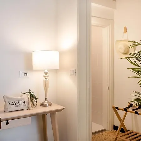 Ensemble Di Vayadu בית הארחה אלסיו