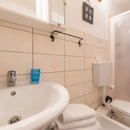 בית הארחה Ensemble Di Vayadu 3*