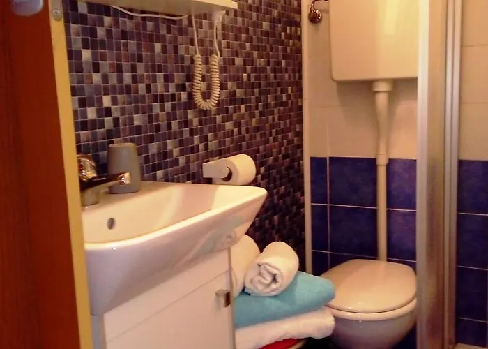 Ensemble Di Vayadu بيت ضيافة ألاسيو